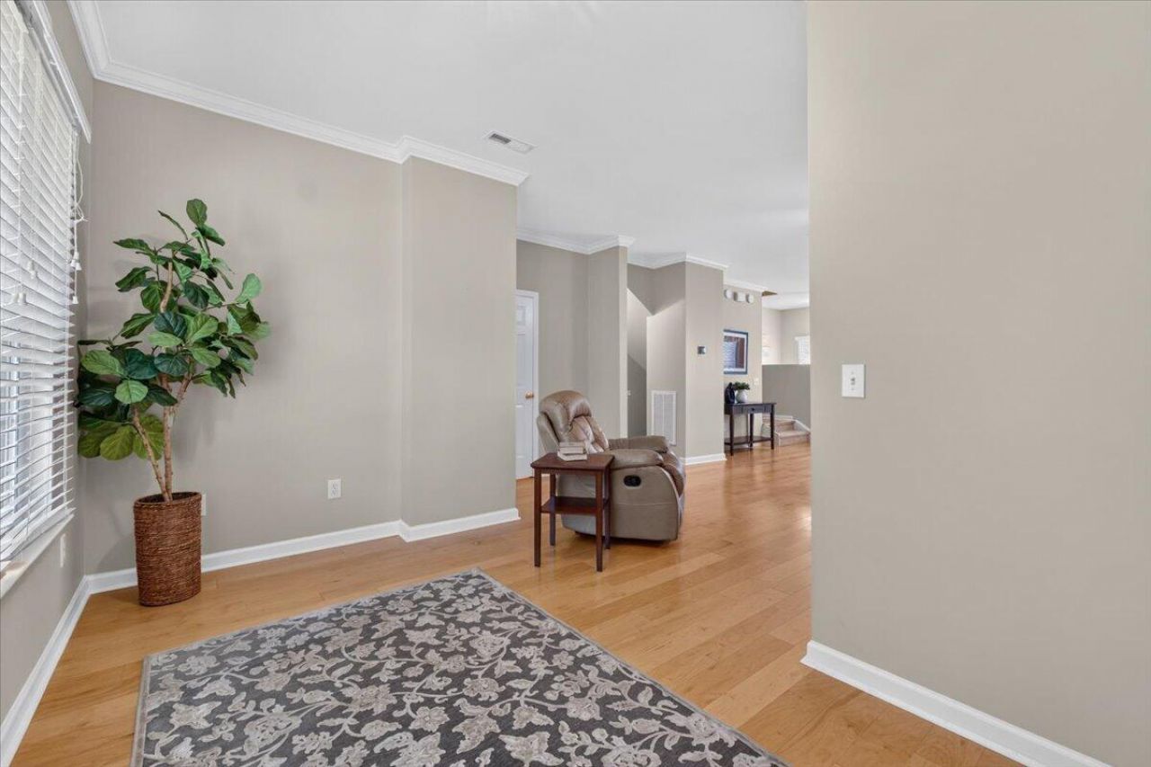 4109 Perrine Street Photo 6