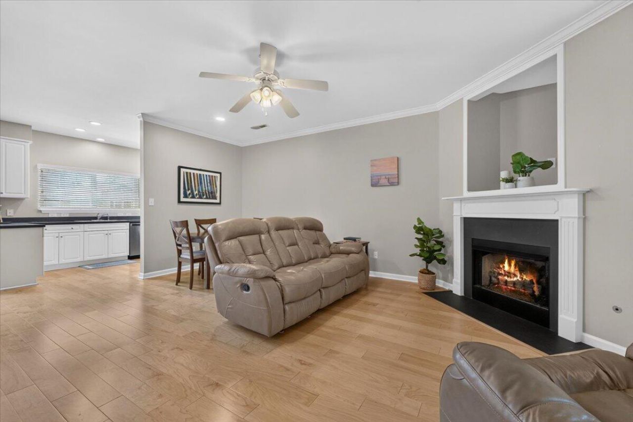 4109 Perrine Street Photo 9