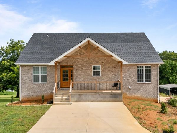 1311 Hilltop Road, Dandridge, TN 37725