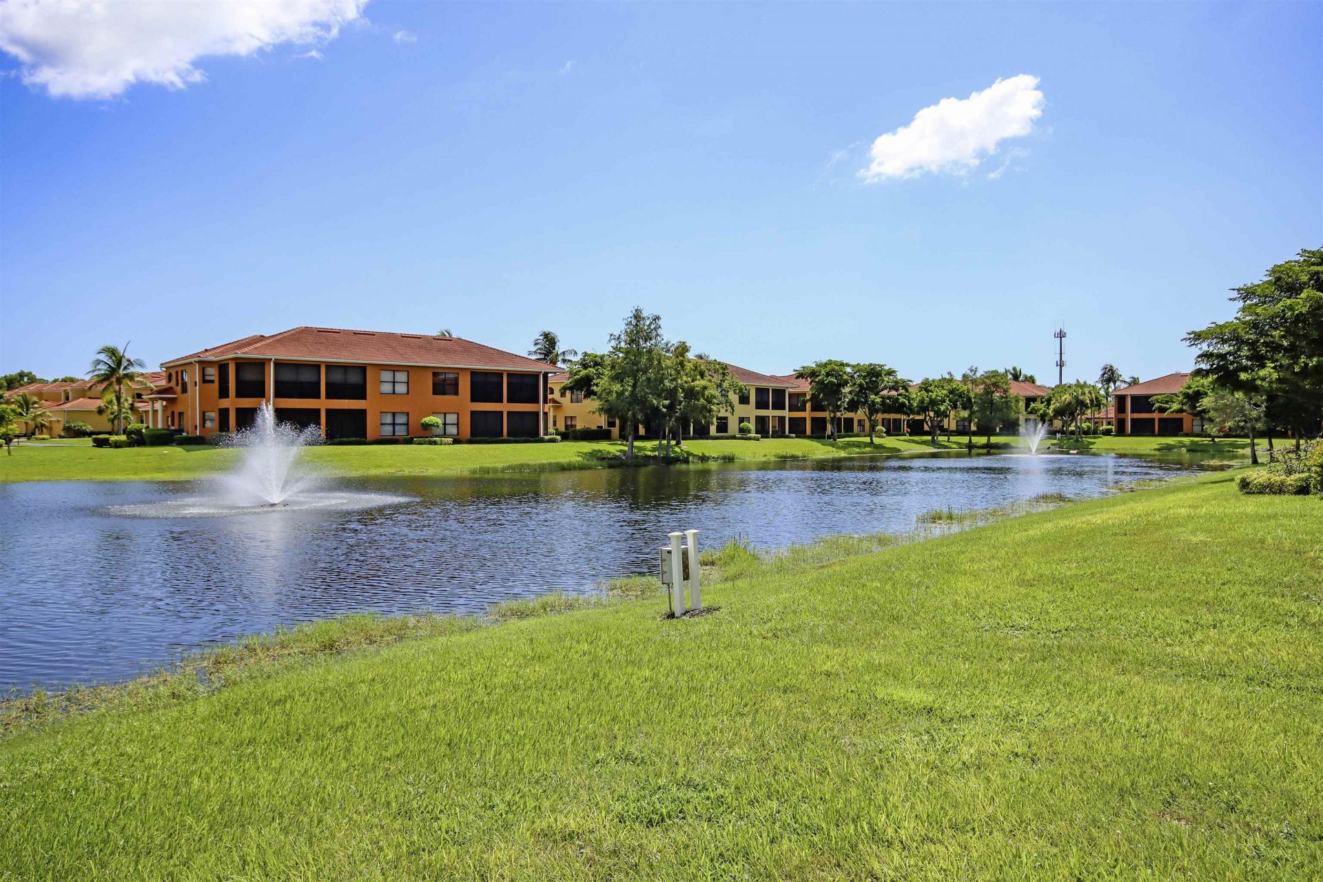 15811 Prentiss Pointe Cir, Unit 102, Fort Myers, FL 33908 Photo