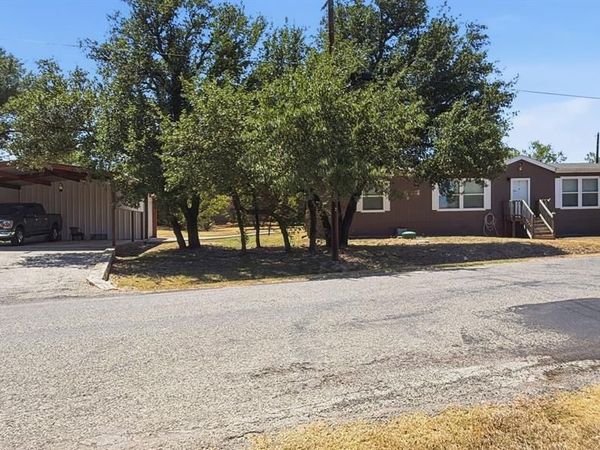 801 Pecos River Drive, Granbury, TX 76048