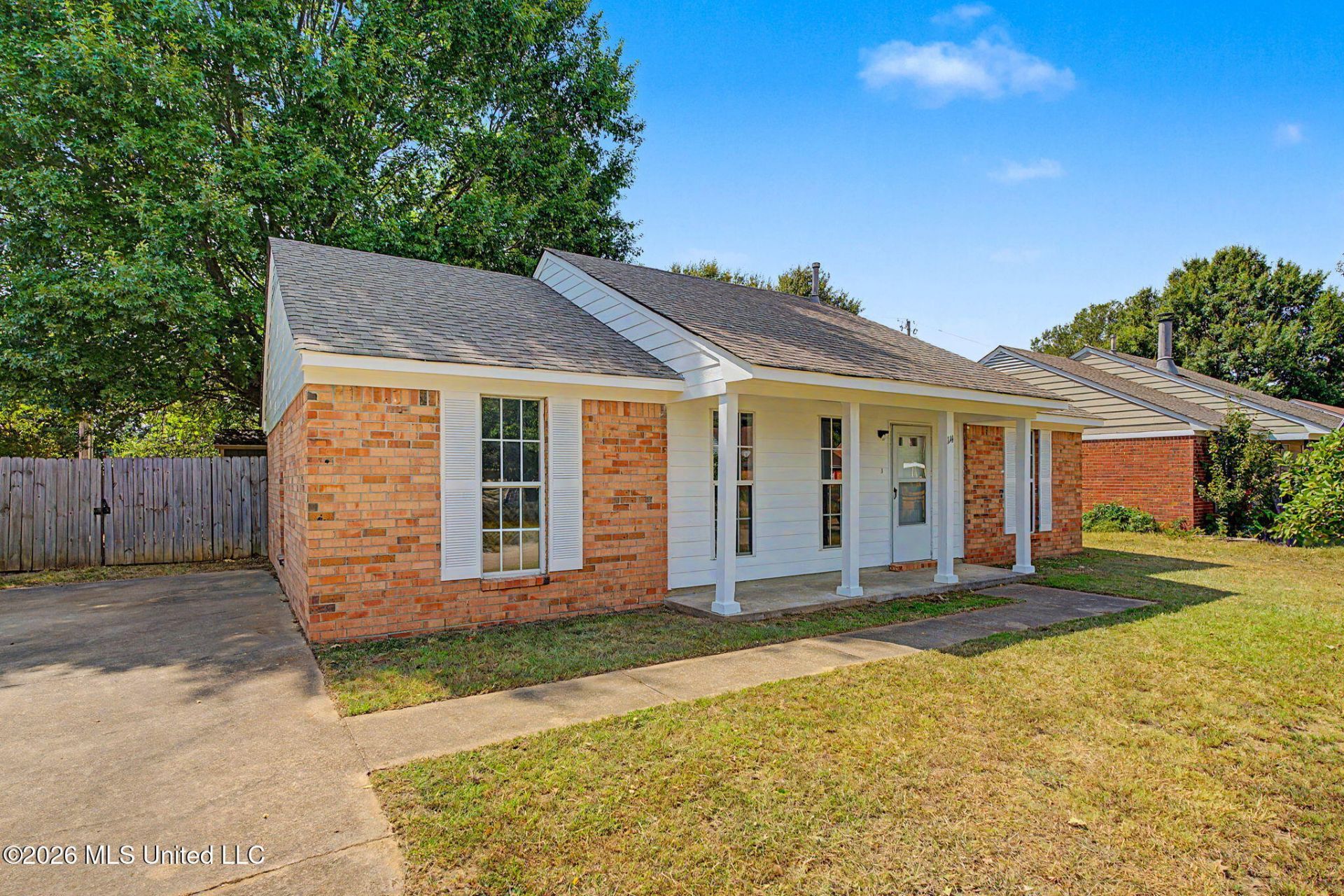 114 Dogwood Drive, Senatobia, MS 38668 Main Photo