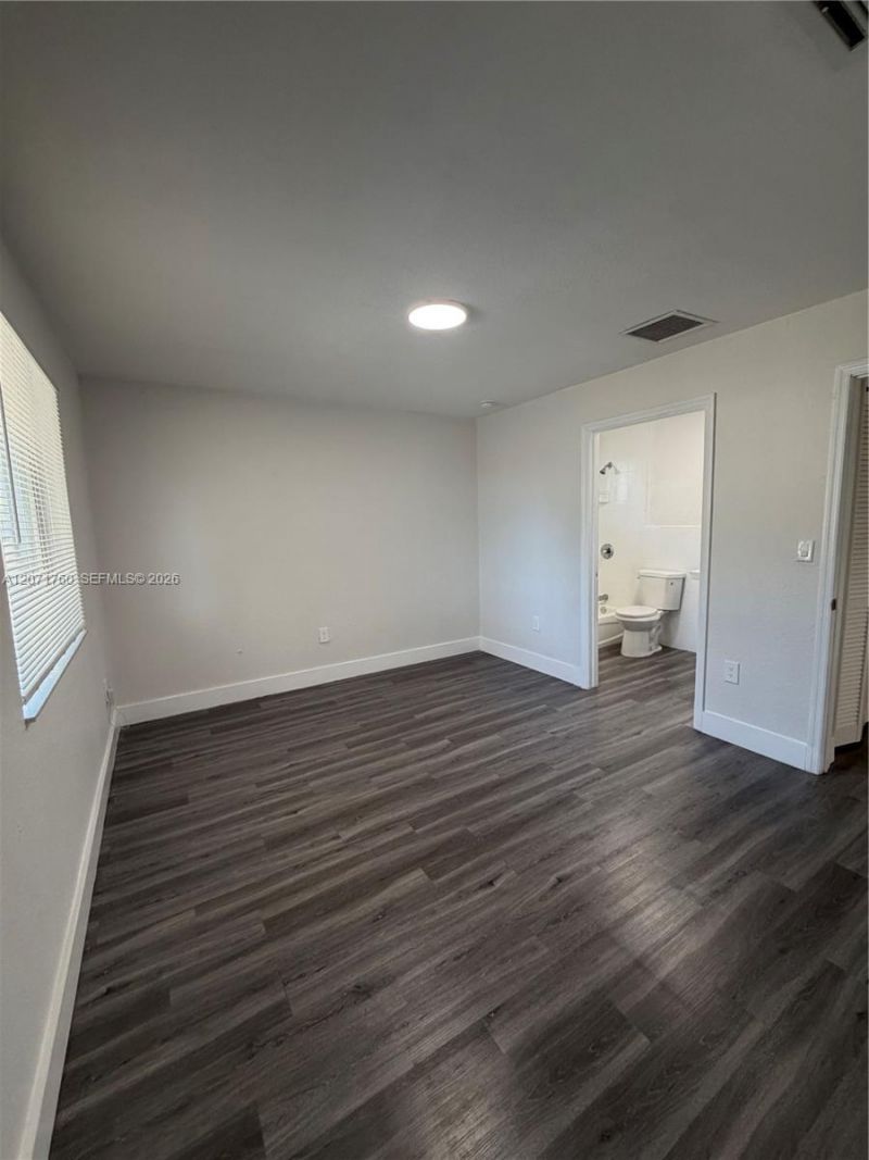 580 NW 58th St, Miami, FL 33127 Photo