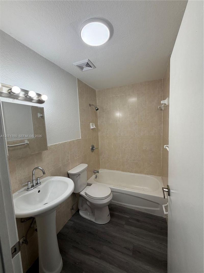 580 NW 58th St, Miami, FL 33127 Photo