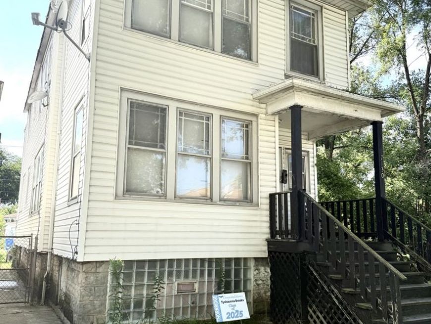 Main Photo