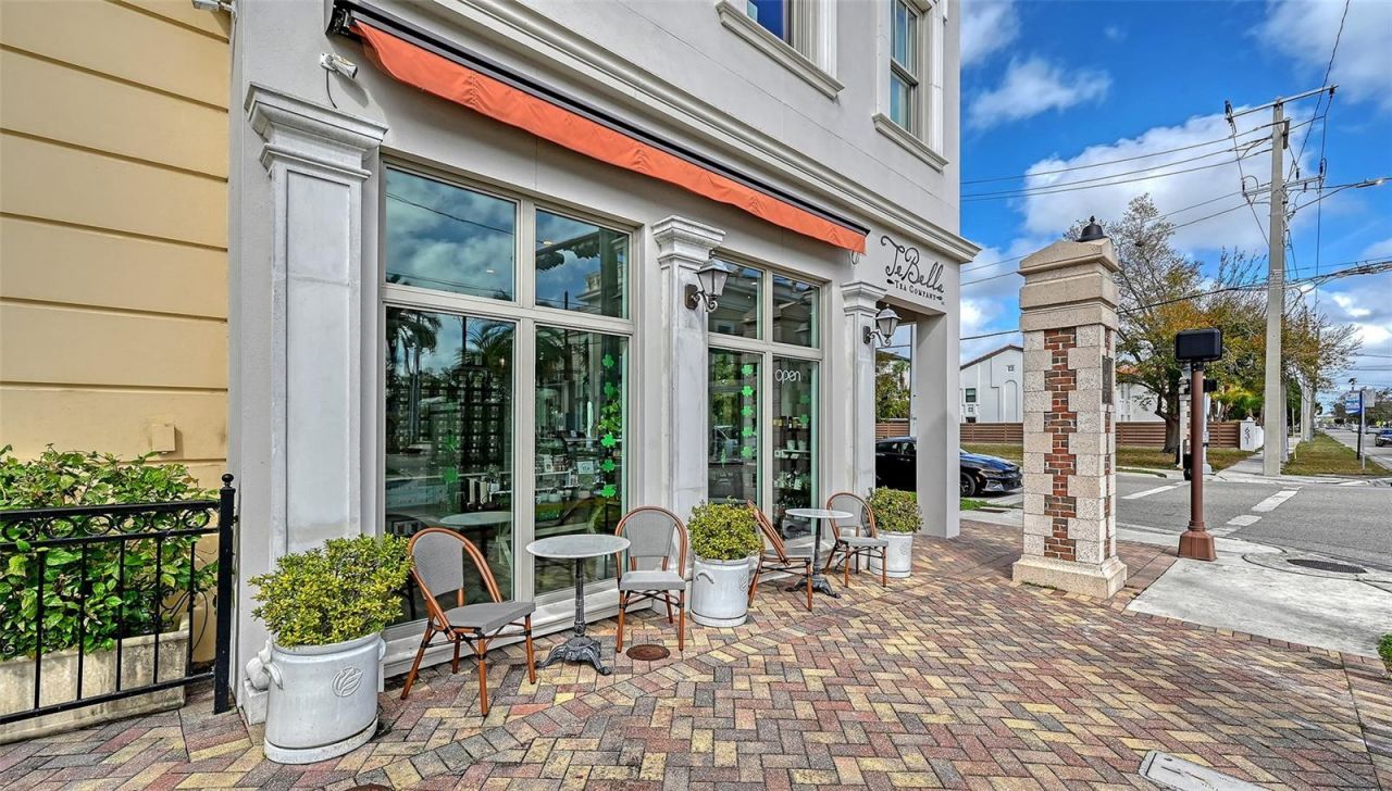 430 Kumquat Court, Unit 102, Sarasota, FL 34236 Photo