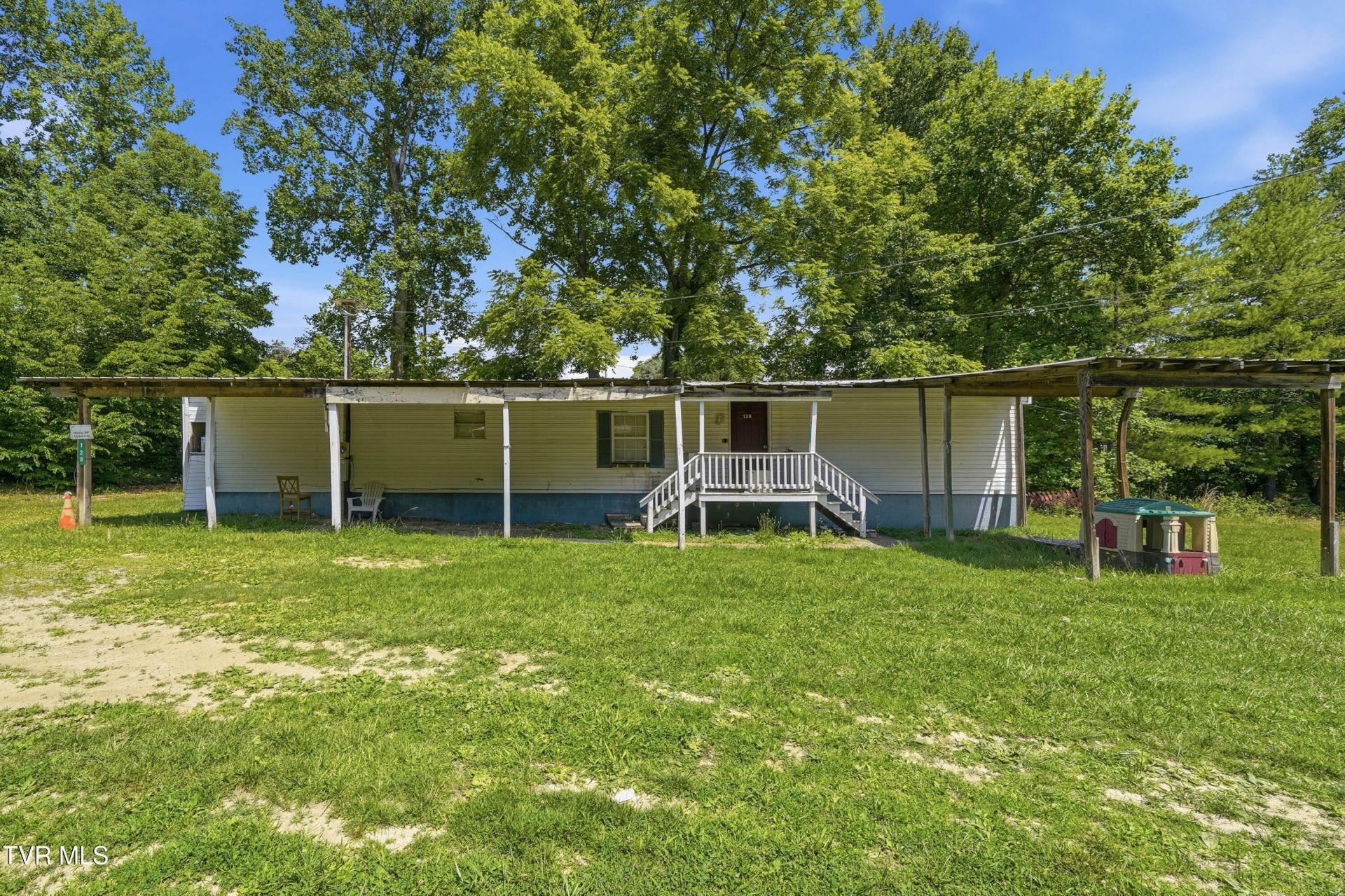 128 Cedar Creek Road, Johnson City, TN 37615 Main Photo