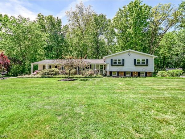 9412 Beaver Creek Drive, Mentor, OH 44060