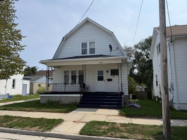 2017 Adams STREET, Two Rivers, WI 54241