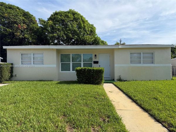 1240 W 26TH CT , Riviera Beach, FL 33404