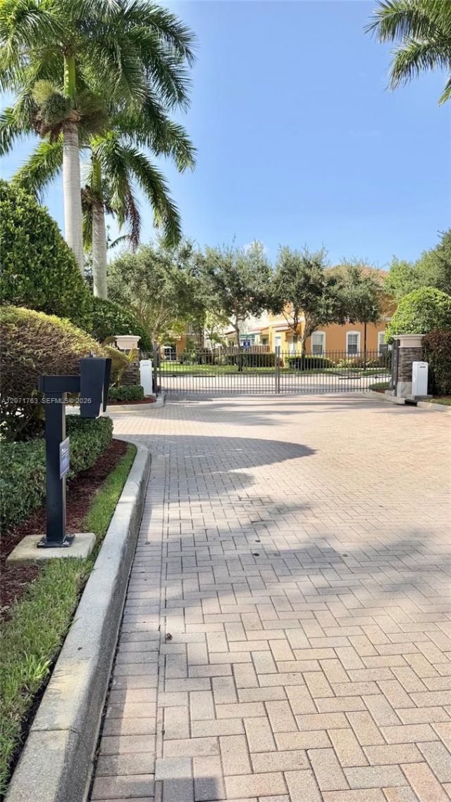 12444 Emerald Creek Ct, Plantation, FL 33325 Photo