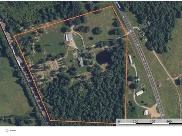 3339 U.S. 63 , Koshkonong, MO 65692