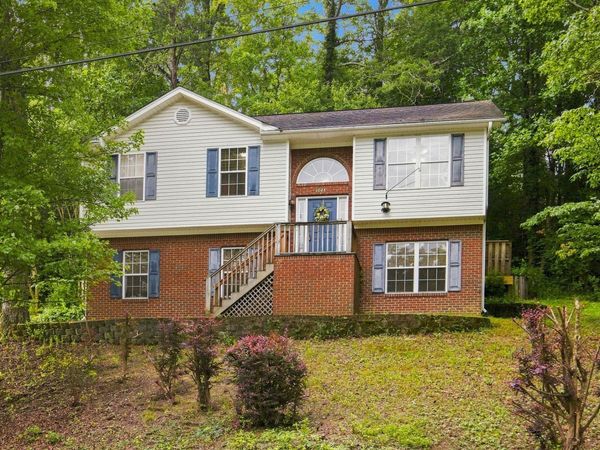 1024 Lower Mill Road, Hixson, TN 37343