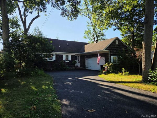 127 Cherry Avenue , West Sayville, NY 11796