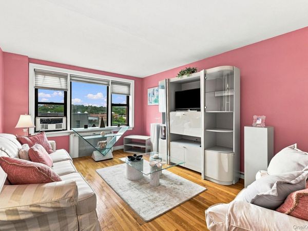 10 Franklin Avenue , Unit 2A, White Plains, NY 10601