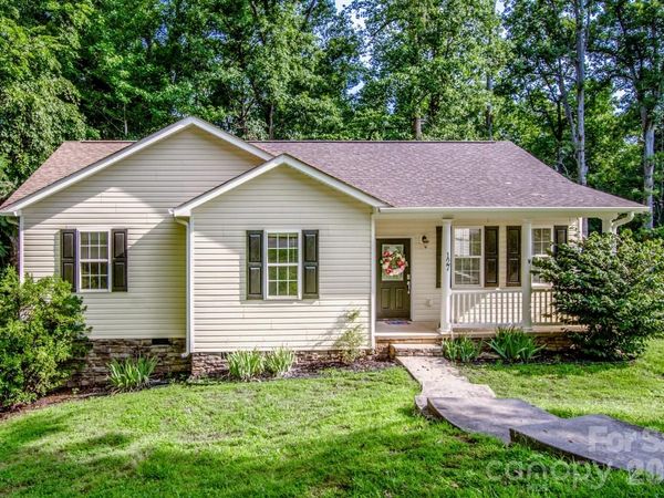 127 Wood Acre Drive, Mooresville, NC 28115