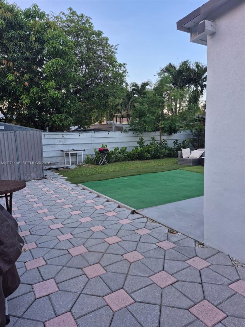 1137 NW 55th St , Miami, FL 33127 Photo