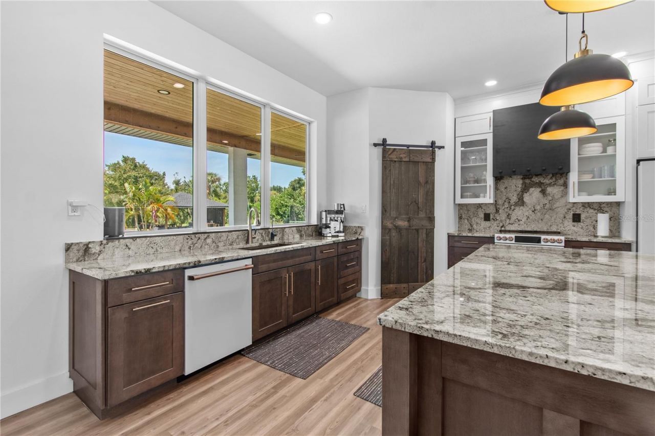 1810 37th Street E, Palmetto, FL 34221 Photo