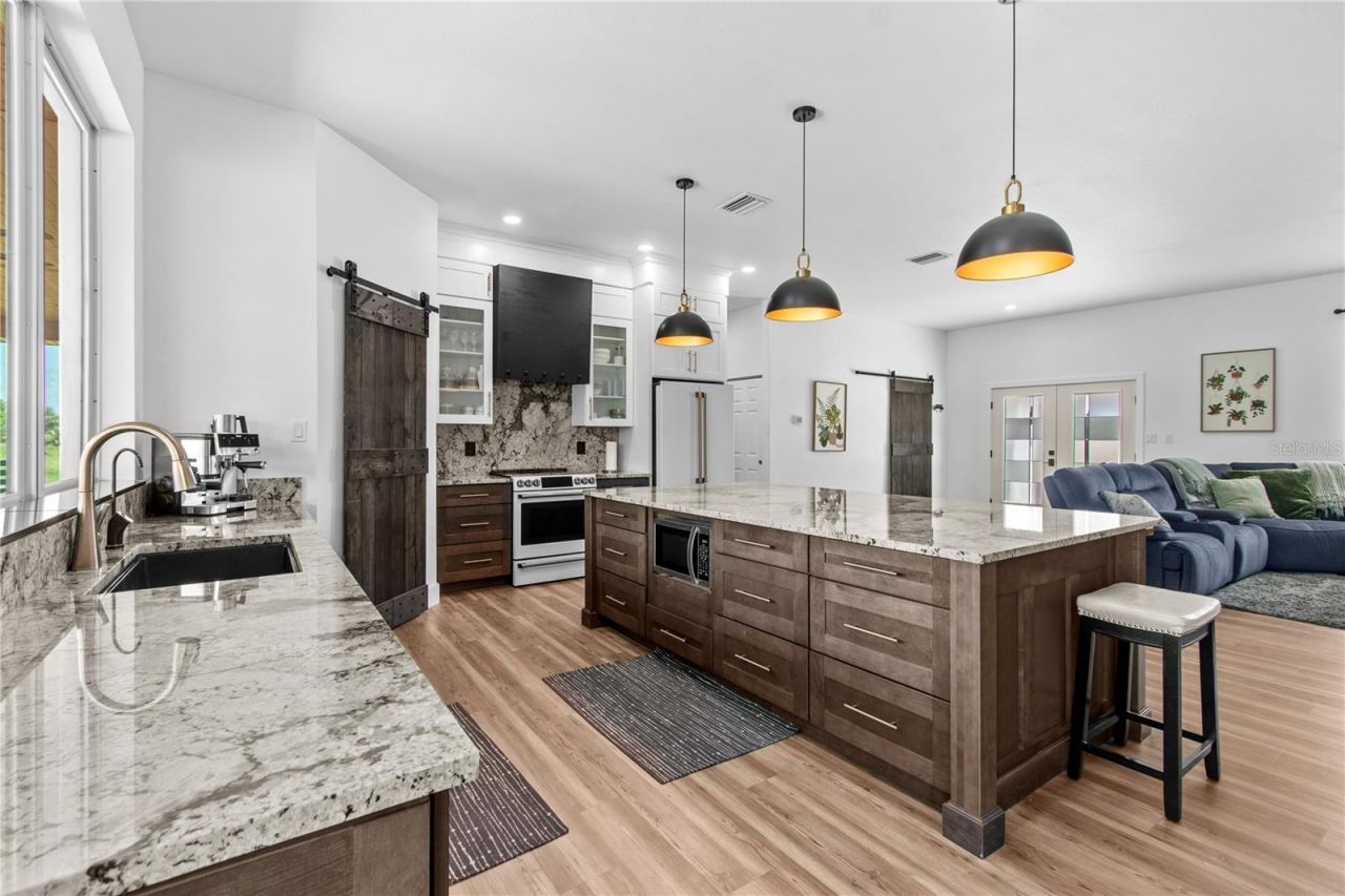 1810 37th Street E, Palmetto, FL 34221 Photo
