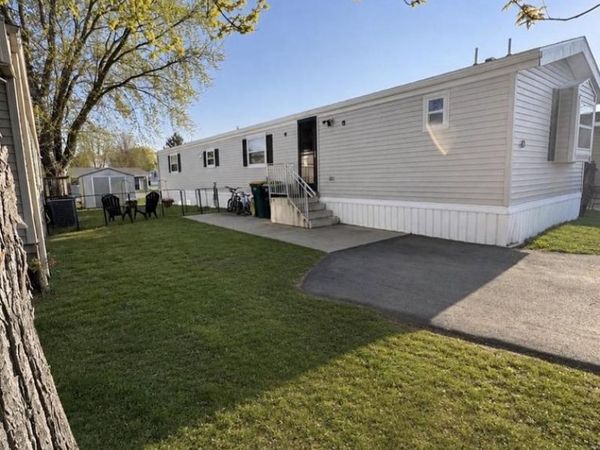 N168W21700 Main Street, Unit 40, Jackson, WI 53037