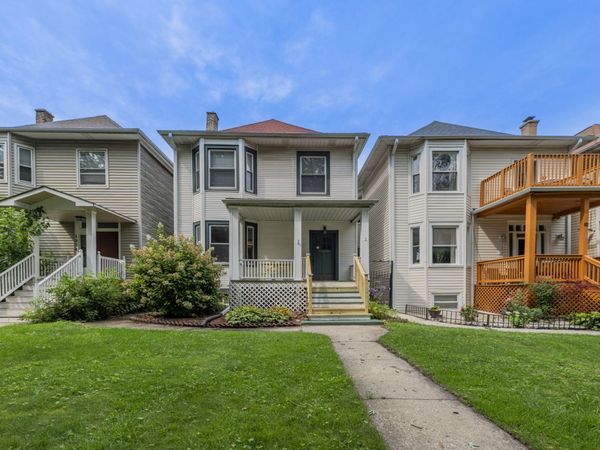 1932 W Touhy Avenue , Unit 1, Chicago, IL 60626