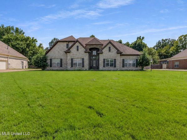 4657 Wedge Hill Drive, Olive Branch, MS 38654