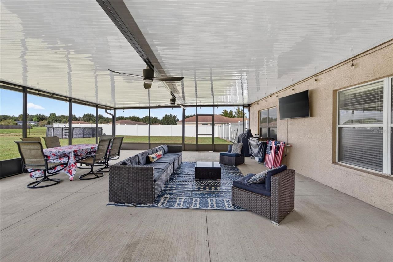 1617 Avondale Ridge Drive, Plant City, FL 33567 Photo