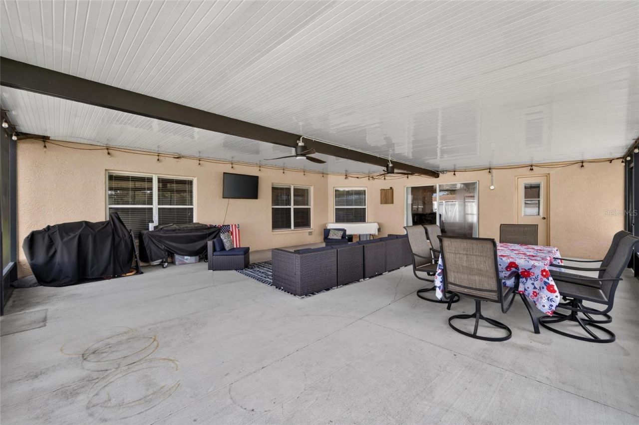 1617 Avondale Ridge Drive, Plant City, FL 33567 Photo