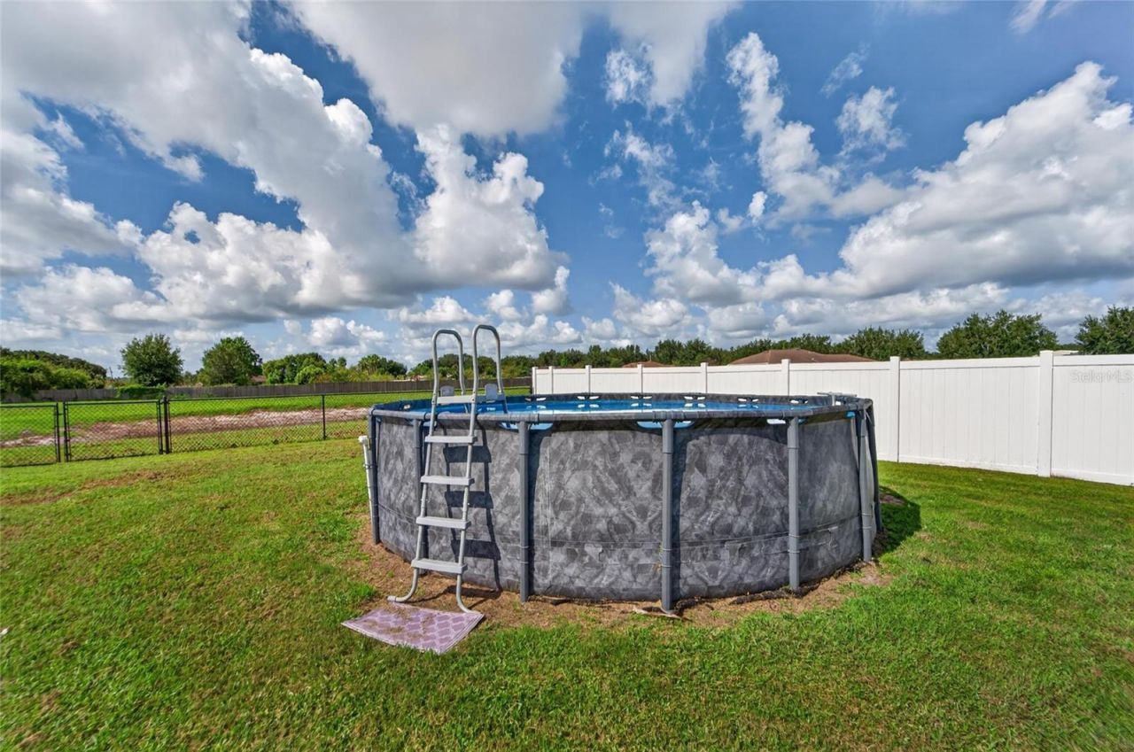 1617 Avondale Ridge Drive, Plant City, FL 33567 Photo