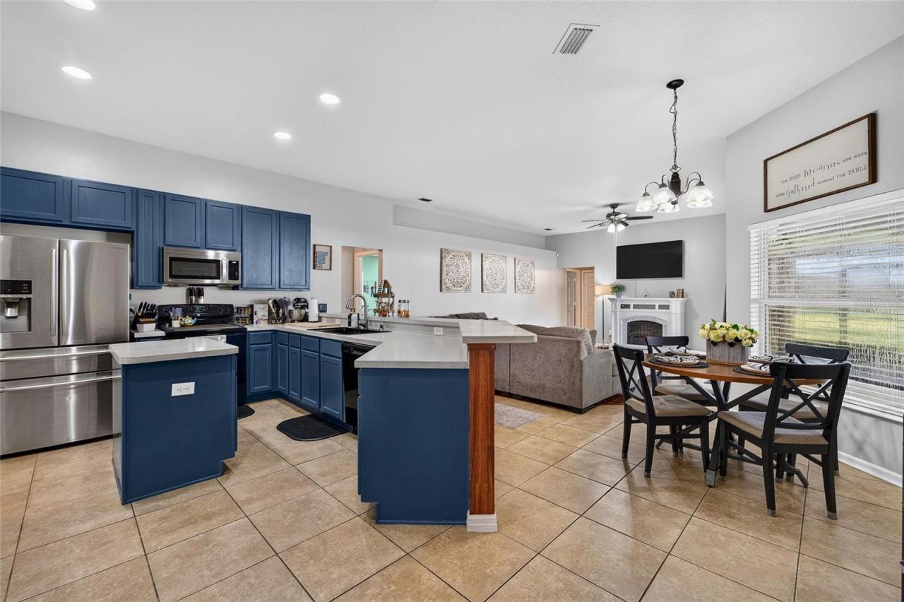 1617 Avondale Ridge Drive, Plant City, FL 33567 Photo
