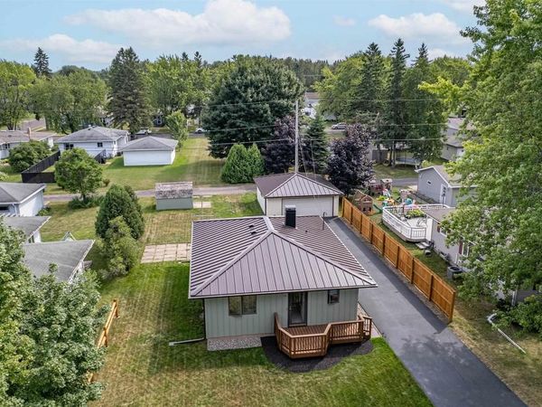 38 Maple Ave, Superior, WI 54880
