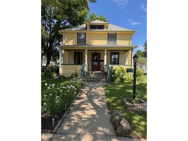 235 W 3rd Street, New Richmond, WI 54017