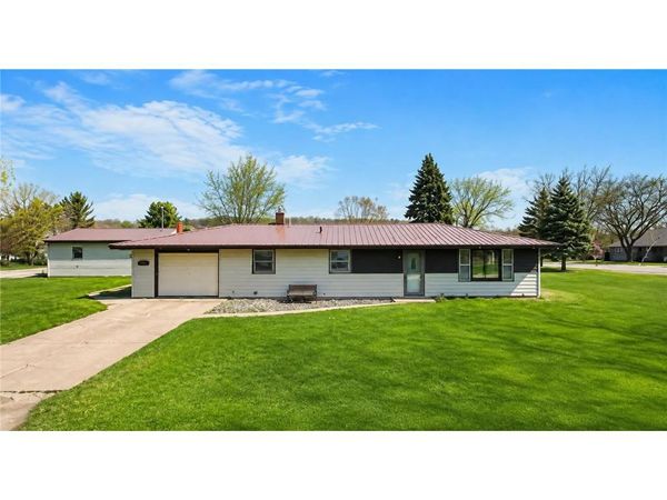 202 7th Street, Pepin, WI 54759