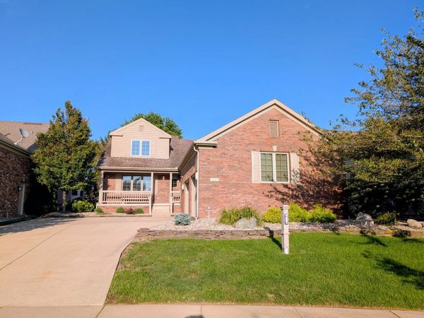 2909 Greystone Place, Champaign, IL 61822