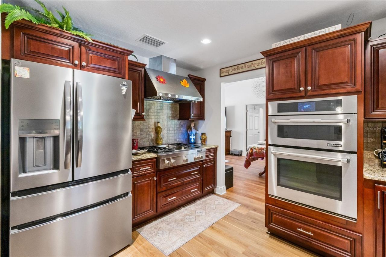 40955 County Road 54 , Zephyrhills, FL 33540 Photo