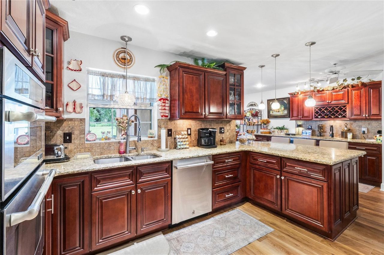 40955 County Road 54 , Zephyrhills, FL 33540 Photo