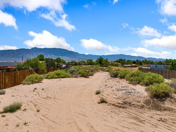 120 Barnard Road , Corrales, NM 87048