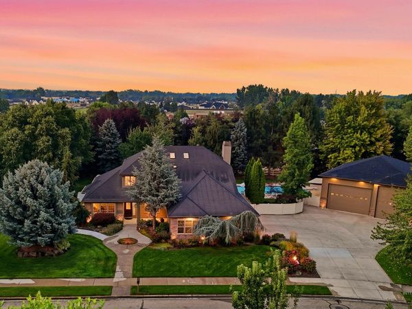 1877 E Woodvalley St, Eagle, ID 83616