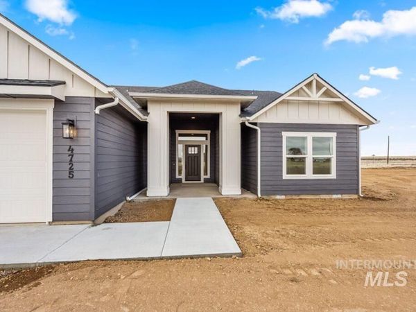 4725 Sw Moonlight Court, Mountain Home, ID 83647