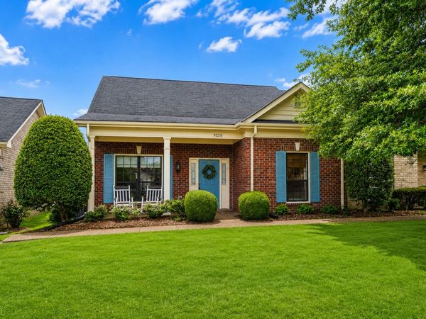 9220 Sawyer Brown Rd, Nashville, TN 37221