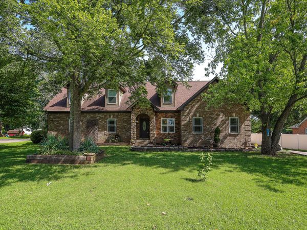 2544 Ramblewood Dr, Murfreesboro, TN 37129