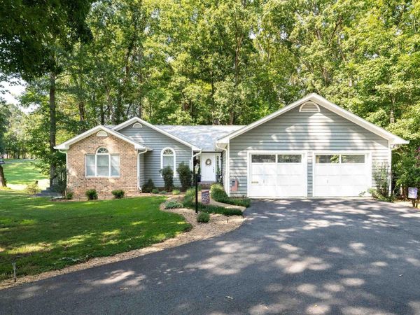 195 JEFFERSON DR, Palmyra, VA 22963