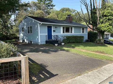 1225 AGNESE ST, Charlottesville, VA 22901