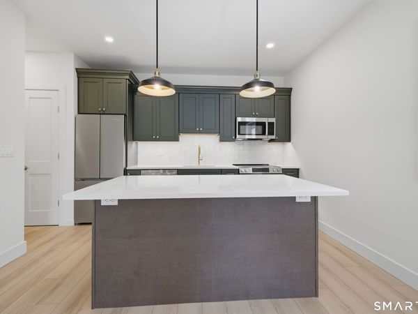100 West Main, Unit B, Chester, CT 06412