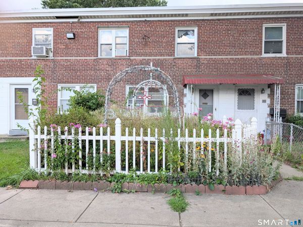 20 Court A, Unit 97, Bridgeport, CT 06610