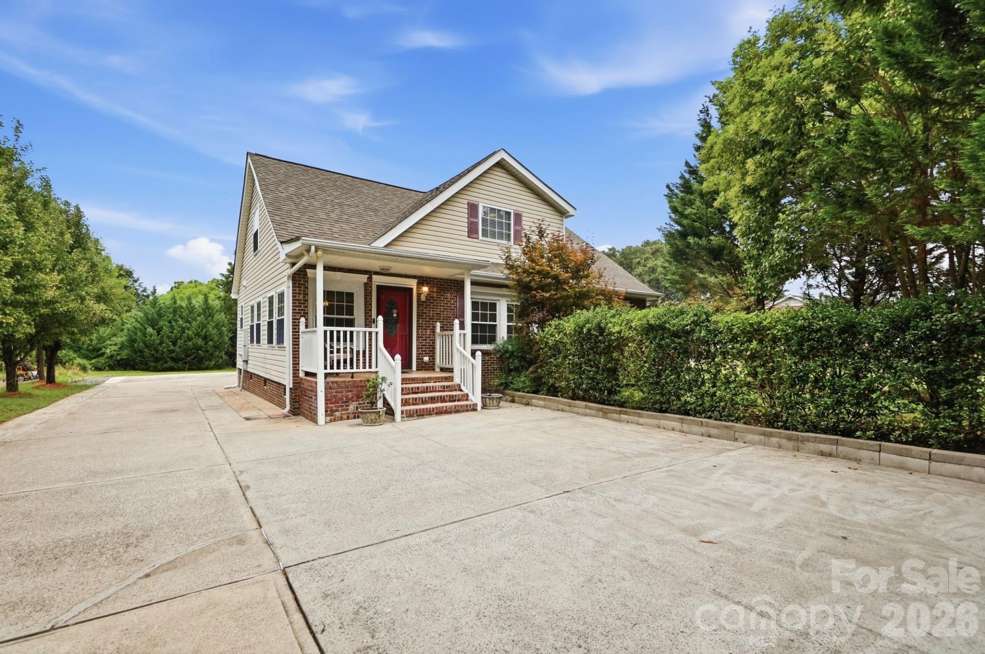 3717 Margaret Wallace Road, Matthews, NC 28105 Main Photo