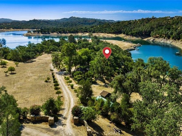 7172 Town Creek, Paso Robles, CA 93446