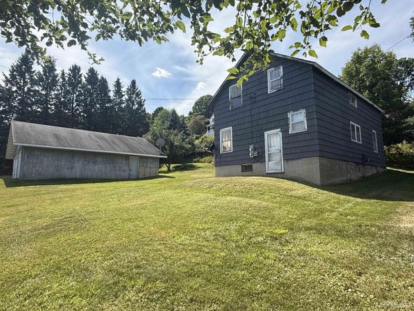 208 W First Street, Caspian, MI 49915
