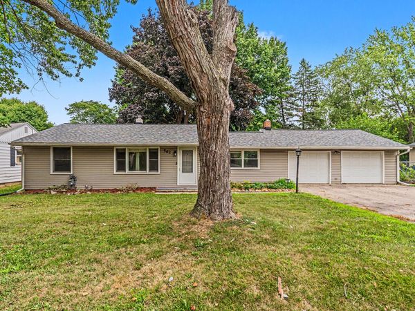562 Brookside Road, Ypsilanti, MI 48197