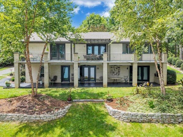 1276 Belle Isle DR , Union Hall, VA 24176